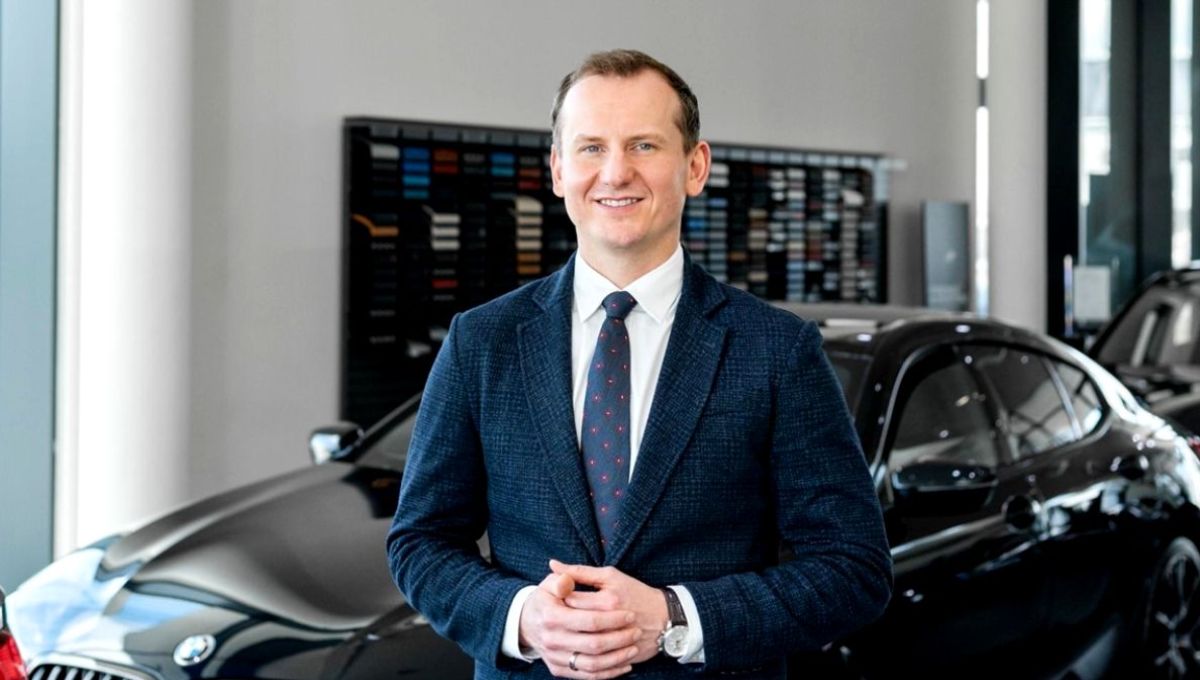 Paweł Ząbek Dyrektor Działu Sprzedaży i Marketingu